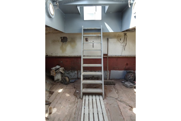 ex-Inspection vessel with TRIWV