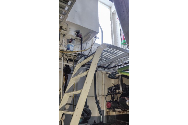 ex-Inspection vessel with TRIWV