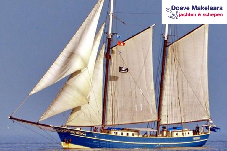 Sailing Cutter 25.53 charter vessel